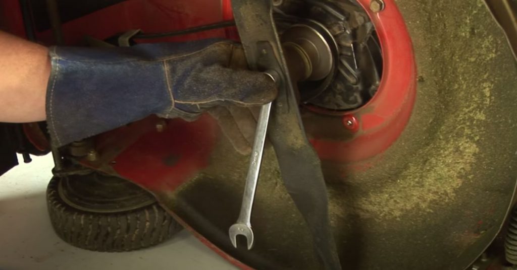 How to Sharpen Lawn Mower Blades - A Definitive Guide 4