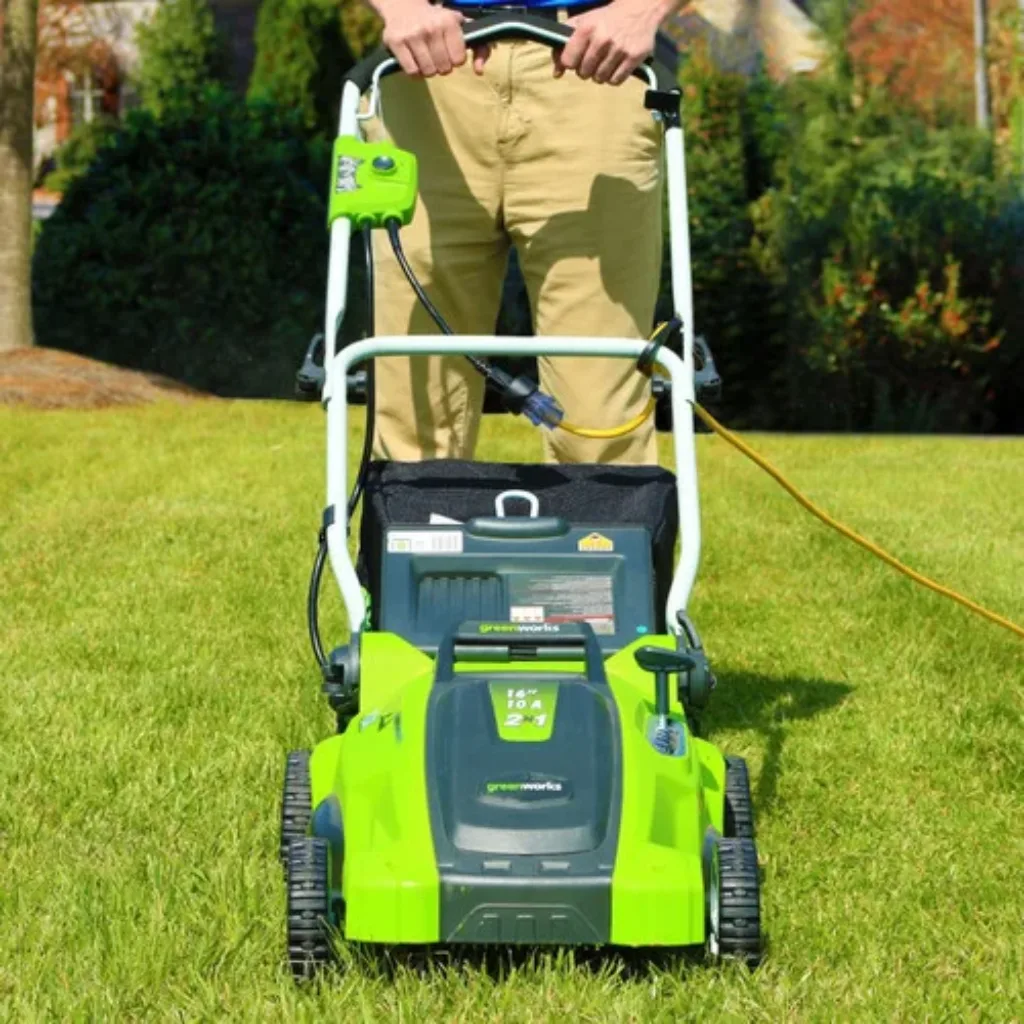 5 Best Lightweight Lawn Mower Reviews and Buying Guide in 2022 1