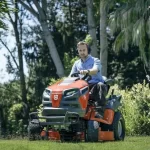 How Much Oil in Husqvarna Riding Lawn Mower? 5