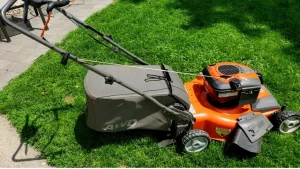 Husqvarna Lawn Mower Oil Type – What Type Is Safe to Use?