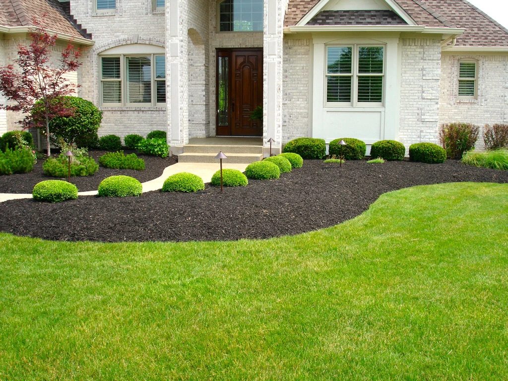 Brown-Mulch-for-Yellow-House