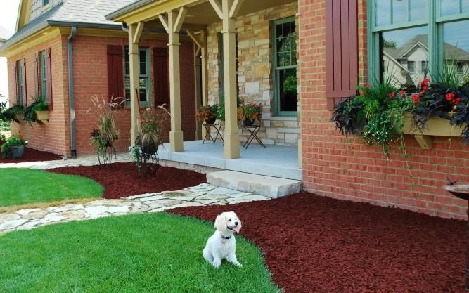 Red-Mulch-for-red-bricks