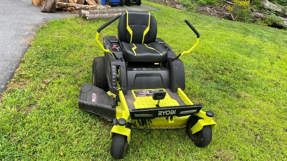 9 Smallest Zero Turn Lawn Mower: Value for The Money 1