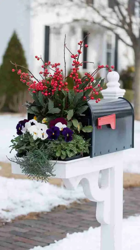 29 Winter Planter Ideas You’ll Want to Steal for a Gorgeous Garden Makeover! 30