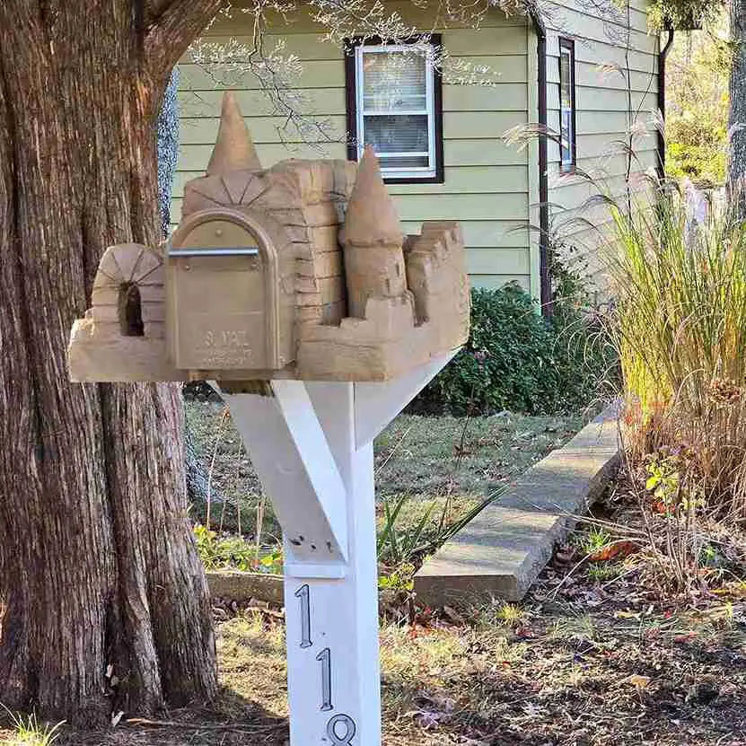 21 Mailbox Ideas to Elevate Your Curb Appeal and Showcase Your Style 26