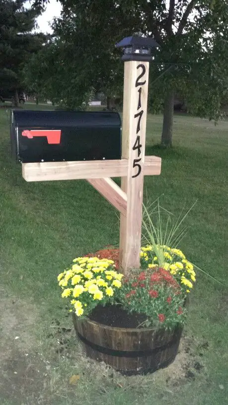 21 Mailbox Ideas to Elevate Your Curb Appeal and Showcase Your Style 23