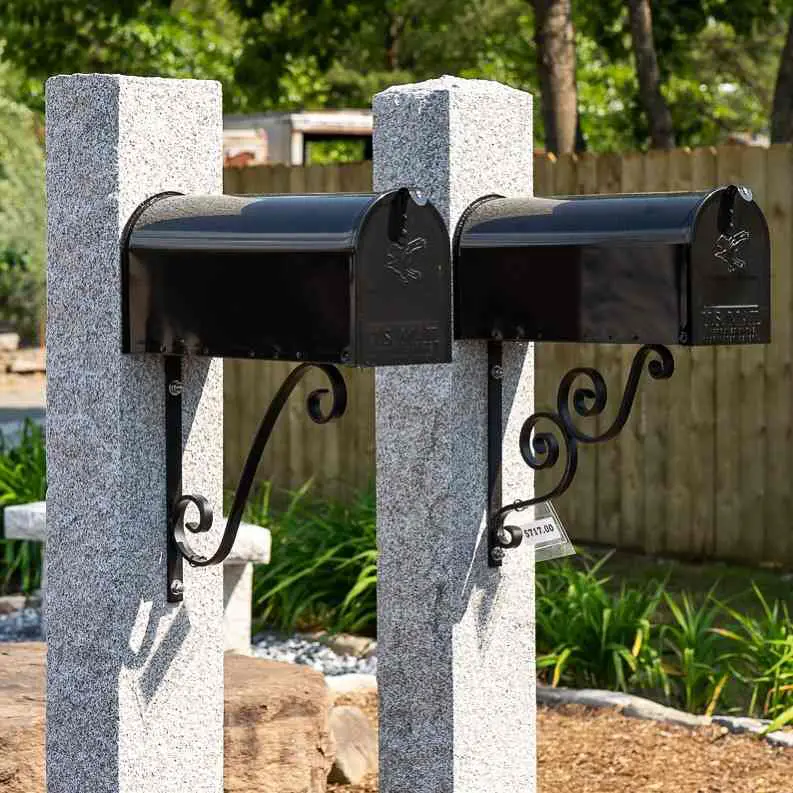 27 Stunning Mailbox Landscaping Ideas for Full Sun to Boost Curb Appeal and Wow Neighbors 13