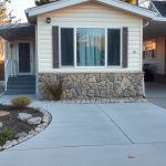 17 Creative Ways to Boost Your Mobile Home Curb Appeal 63