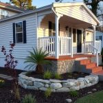 15 Mobile Home Skirting Ideas That Are Both Stylish and Affordable! 8