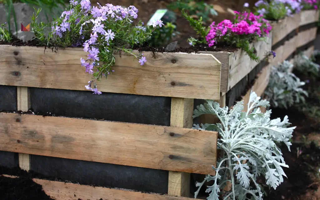 27 Creative Small Retaining Wall Ideas for Your Garden 7 27 Creative Small Retaining Wall Ideas for Your Garden 2