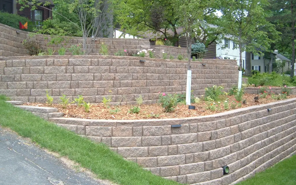 27 Creative Small Retaining Wall Ideas for Your Garden 23 27 Creative Small Retaining Wall Ideas for Your Garden 18