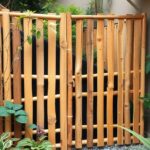 21 Creative Bamboo Fence Ideas for Your Outdoor Space 9