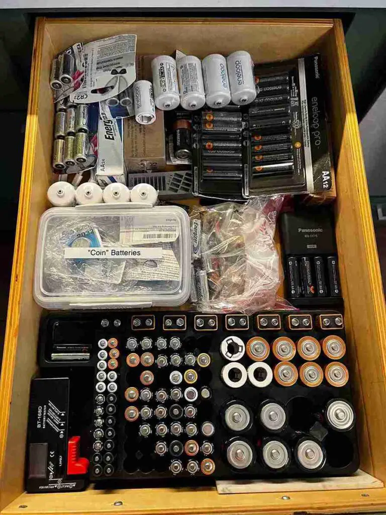 19+ Genius Junk Drawer Organization Ideas You Need to Try 5 19+ Genius Junk Drawer Organization Ideas You Need to Try 2