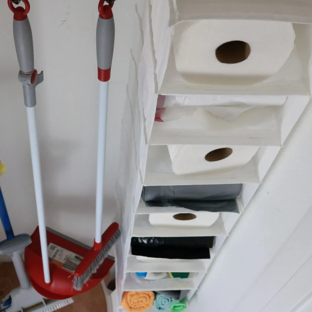 17+ Creative Locker Organization Ideas to Maximize Space 7 17+ Creative Locker Organization Ideas to Maximize Space 4