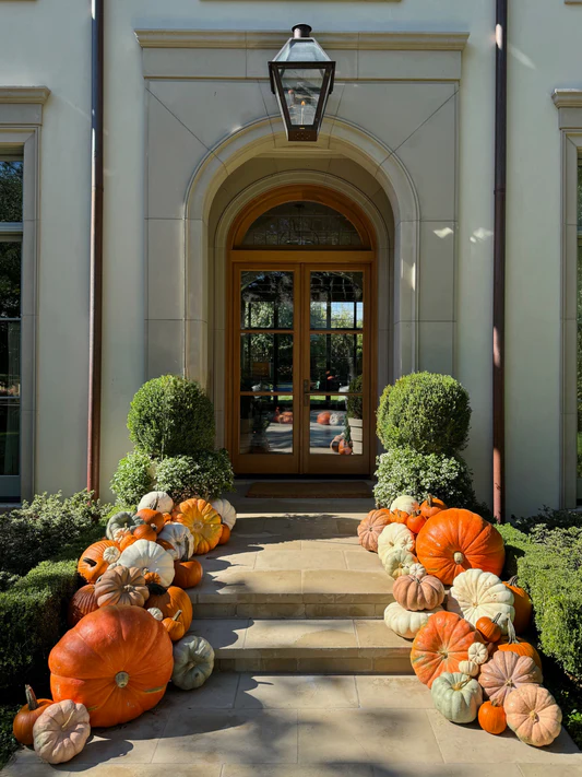 27+ Cozy Fall Porch Decorating Ideas to Try This Season 2 27+ Cozy Fall Porch Decorating Ideas to Try This Season 2