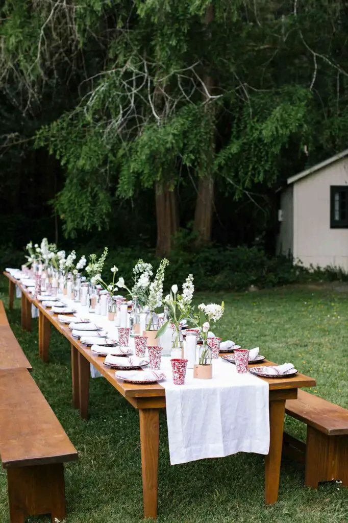 21+ Backyard Engagement Party Ideas for an Unforgettable Celebration 13 21+ Backyard Engagement Party Ideas for an Unforgettable Celebration 3