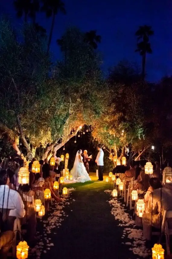29+ Enchanting Dark Fall Wedding Ideas You’ll Love 3