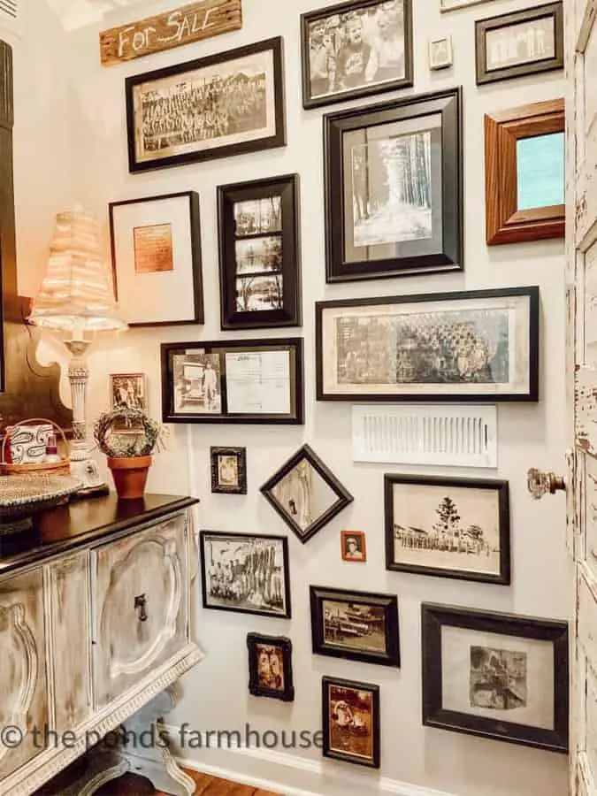 41+ Inspiring Gallery Wall Ideas for Your Living Room 15 41+ Inspiring Gallery Wall Ideas for Your Living Room 13