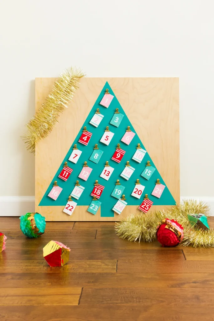 27+ Unique Christmas Gifts for Your Coworkers This Holiday Season 3 27+ Unique Christmas Gifts for Your Coworkers This Holiday Season 3