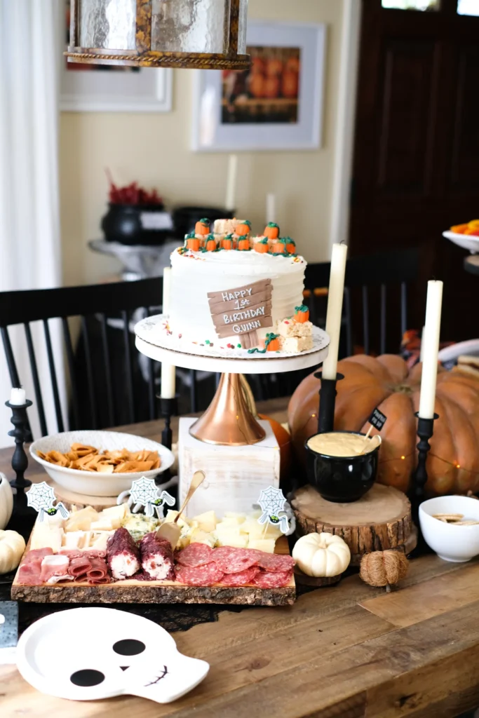 31+ Creative Fall Birthday Party Ideas You Need to Try 8 31+ Creative Fall Birthday Party Ideas You Need to Try 3