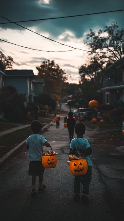 27+ Spooktacular Ideas for Kids Halloween Party Fun 9