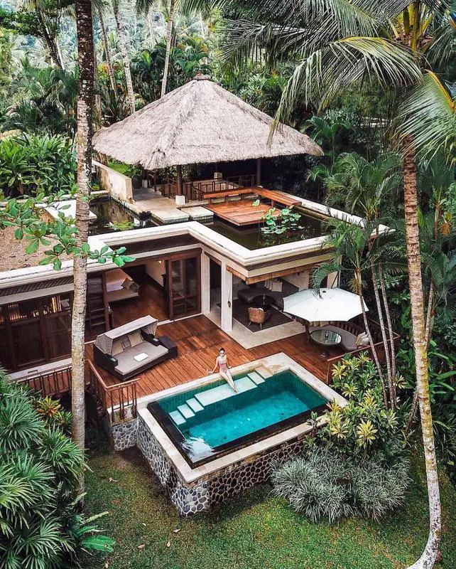 25+ Bali Bungalow Design Ideas 16