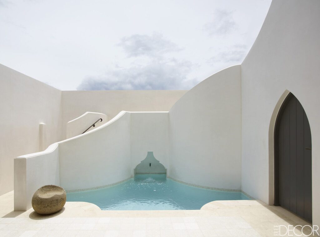 31+ Stunning Villa Pool Design Ideas for a Luxury Escape 6 31+ Stunning Villa Pool Design Ideas for a Luxury Escape 6