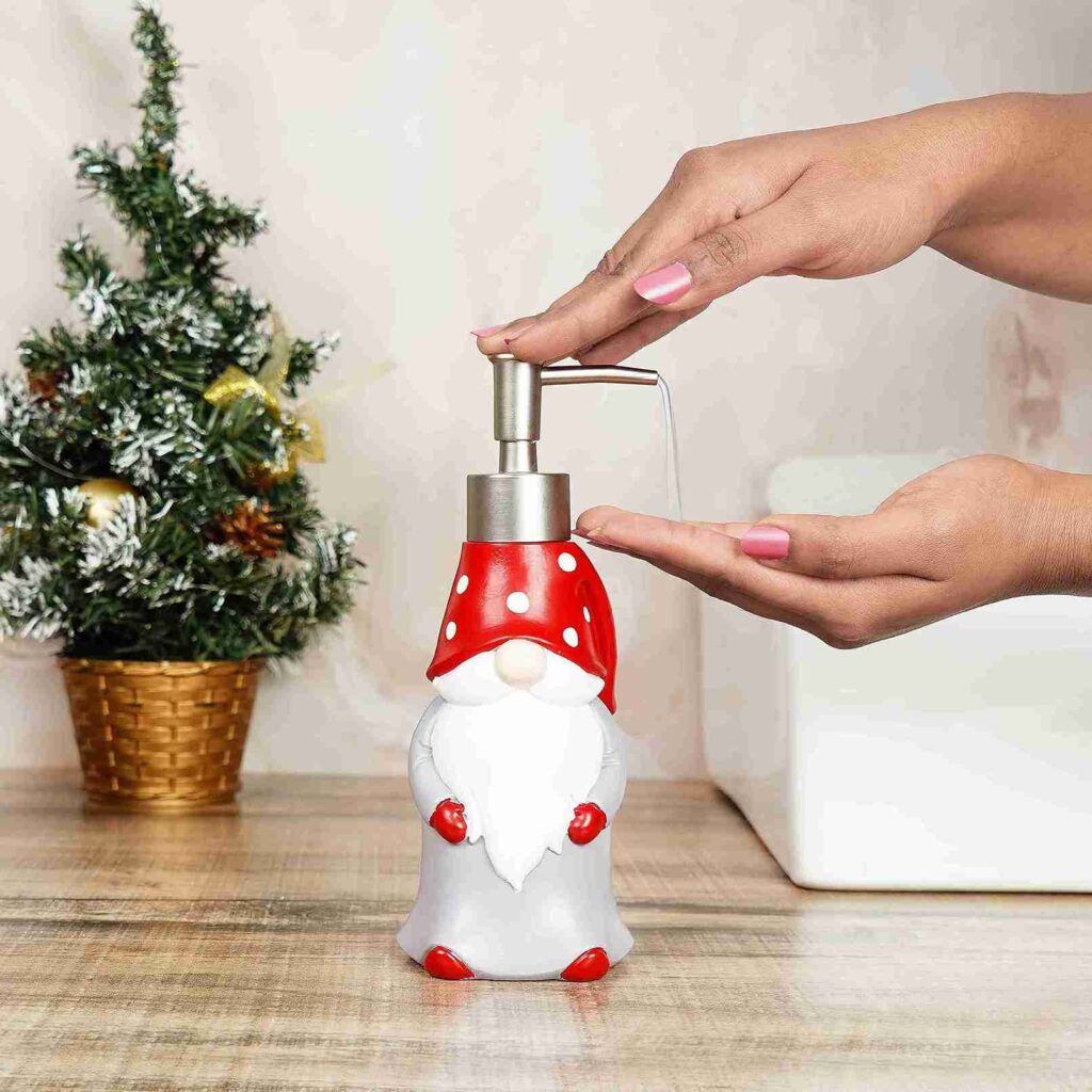25+ Creative Elf on the Shelf Bathroom Ideas You Need to Try 7 25+ Creative Elf on the Shelf Bathroom Ideas You Need to Try 3