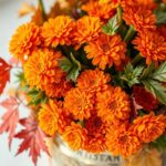 23+ Stunning Thanksgiving Flower Arrangements for Your Fall Table 8