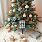 23+ Unique Christmas Tree Skirt Ideas for a Festive Touch 39 23+ Unique Christmas Tree Skirt Ideas for a Festive Touch 9