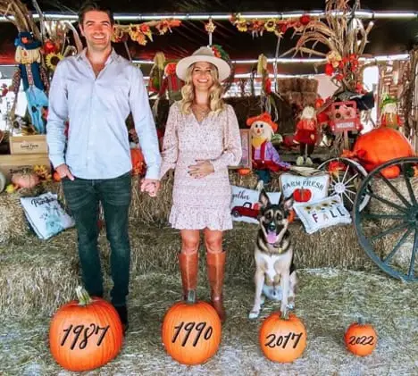 27+ Creative Thanksgiving Baby Announcement Ideas You’ll Love 1