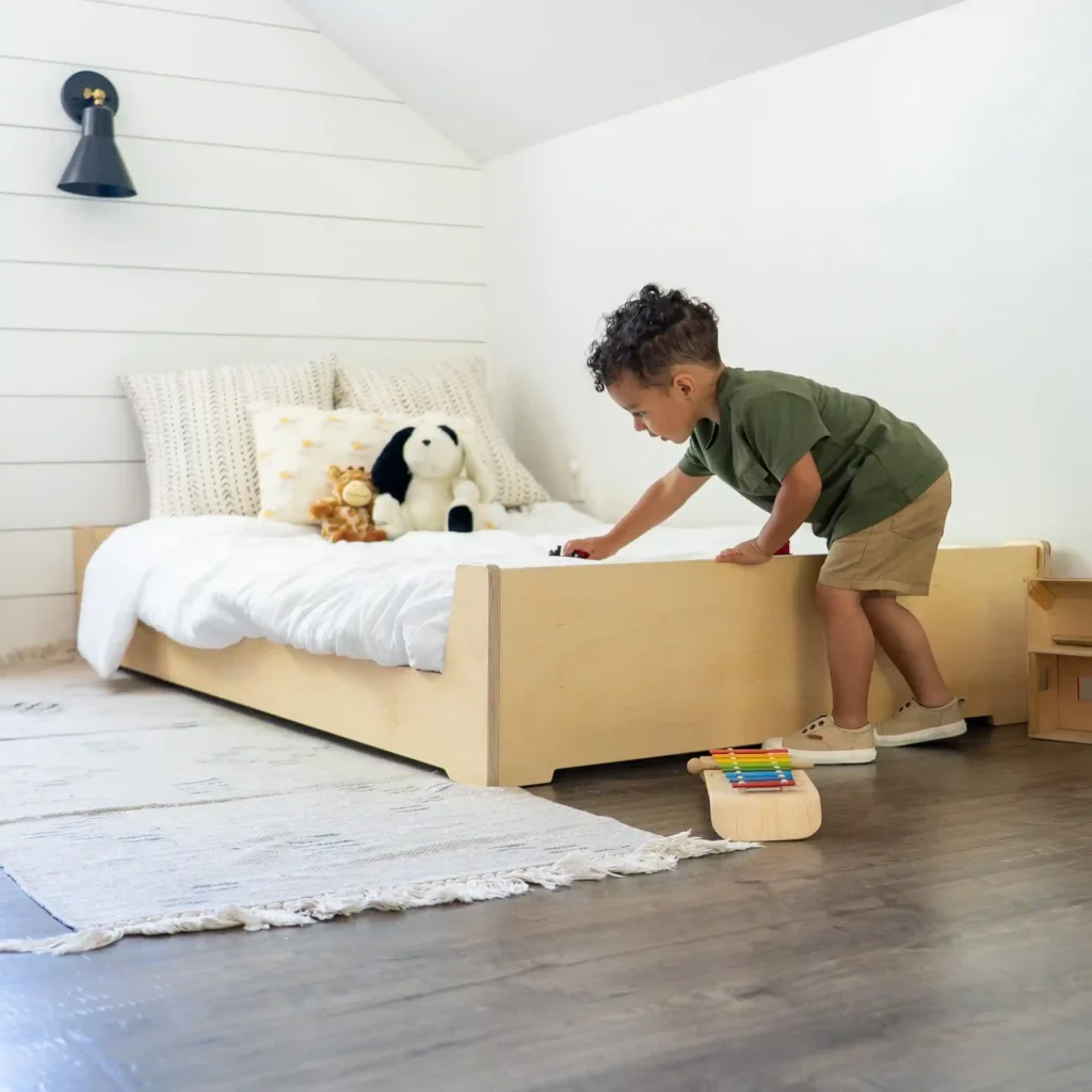 25+ Stylish Montessori Beds for a Dreamy Sleep Space 9 25+ Stylish Montessori Beds for a Dreamy Sleep Space 4