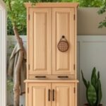 25+ Stylish Mudroom Cabinets for Your Home 8