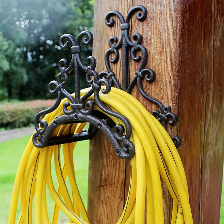 15 Stylish and Functional Garden Hose Hangers You Need in Your Yard 7