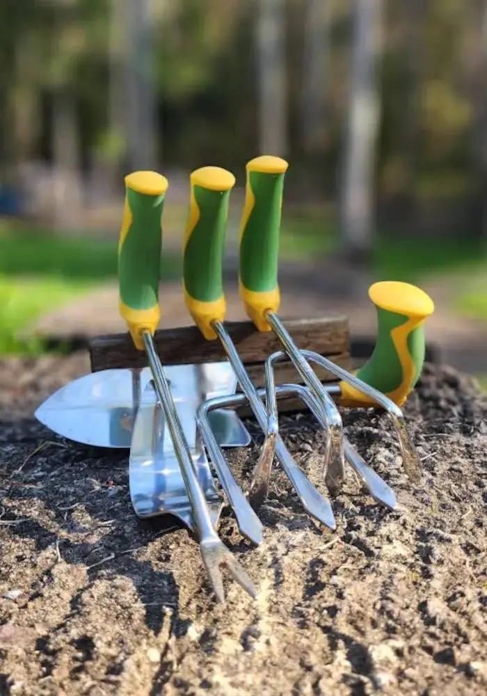 29+ Essential Garden Hand Tools for Every Enthusiast 5 29+ Essential Garden Hand Tools for Every Enthusiast 4