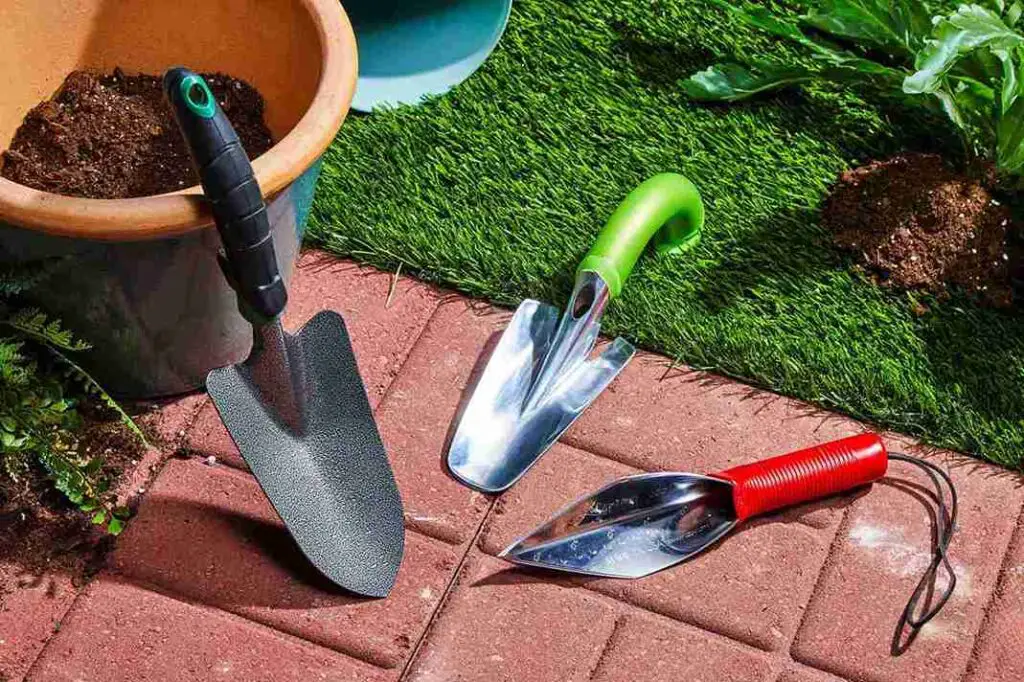 29+ Essential Garden Hand Tools for Every Enthusiast 7 29+ Essential Garden Hand Tools for Every Enthusiast 6