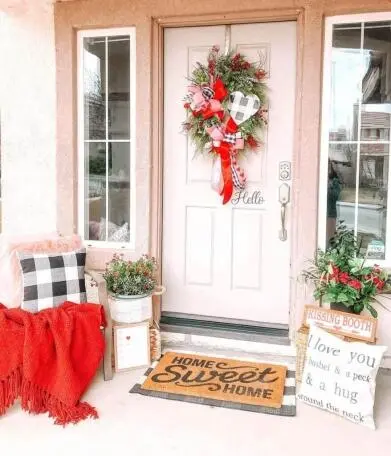 23+ Gorgeous Valentine's Day Porch Decor Ideas You’ll Love 5 23+ Gorgeous Valentine's Day Porch Decor Ideas You’ll Love 2