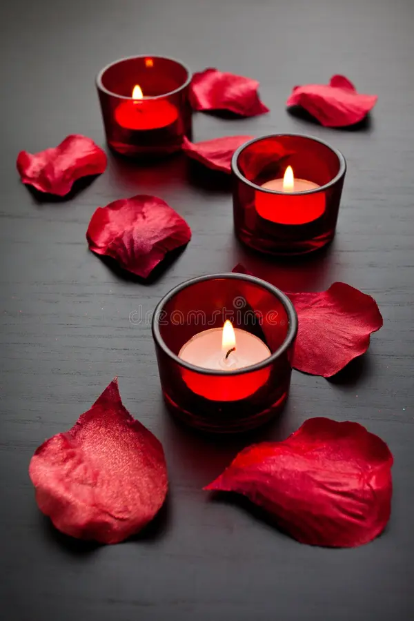 25+ Charming Valentine’s Wall Decor Ideas to Transform Your Space 5