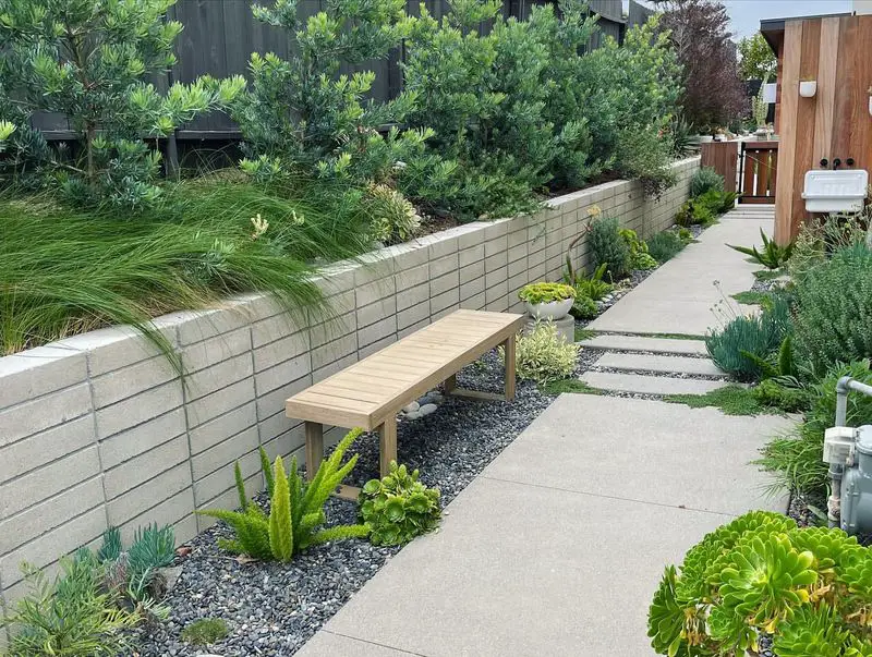 25 Yard Drainage Ideas That Help Stop Standing Water for Good 16