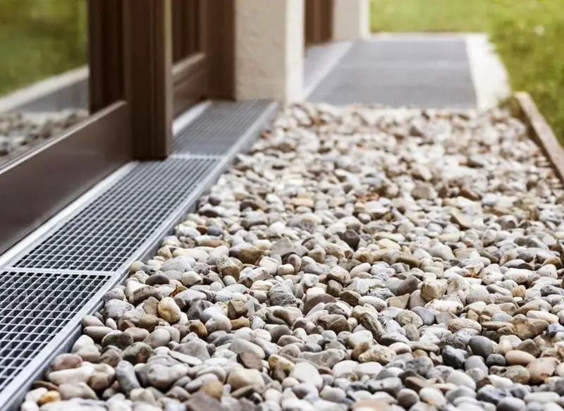 25 Yard Drainage Ideas That Help Stop Standing Water for Good 20