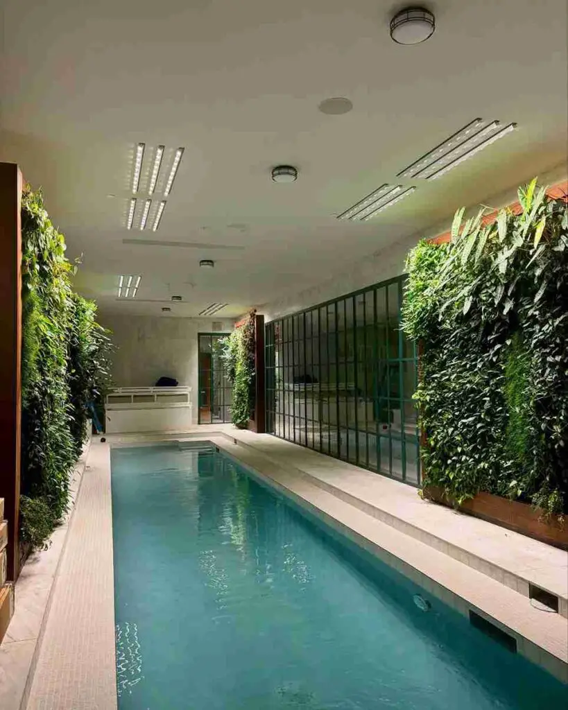 15 Ways to Hide Pool Equipment in the Backyard 9