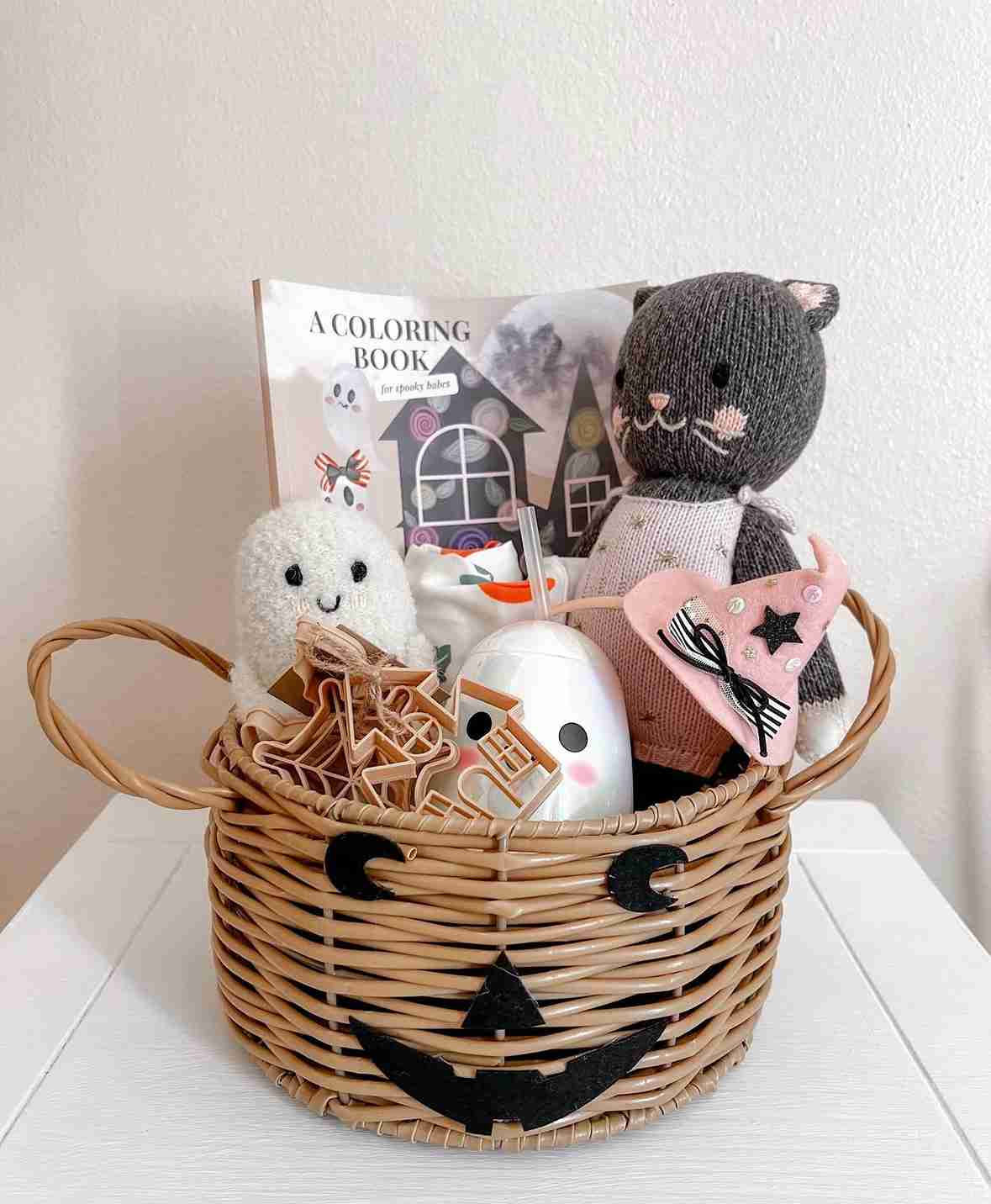 Natural Wicker Jack-o'-Lantern Basket