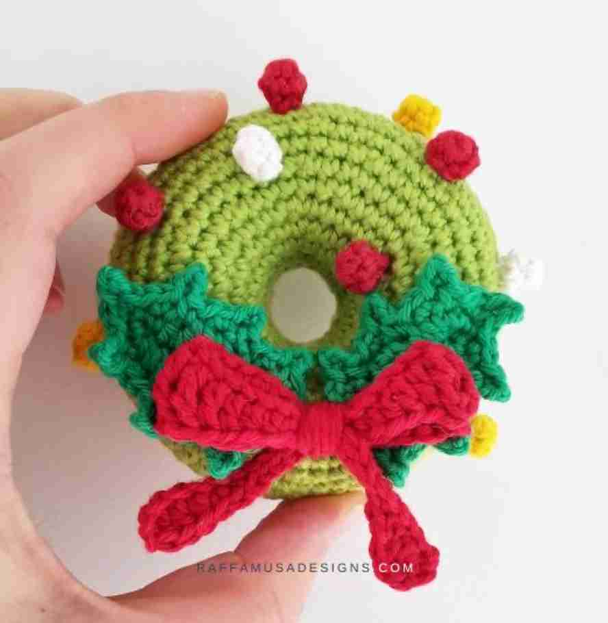 Frosted Wreath Donut