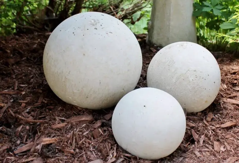 25 DIY Garden Art Sculptures to Add Personality to Your Yard 14 Smooth Cement Garden Spheres