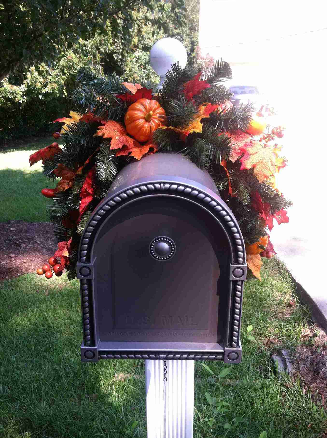 Evergreen and Pumpkin Saddle