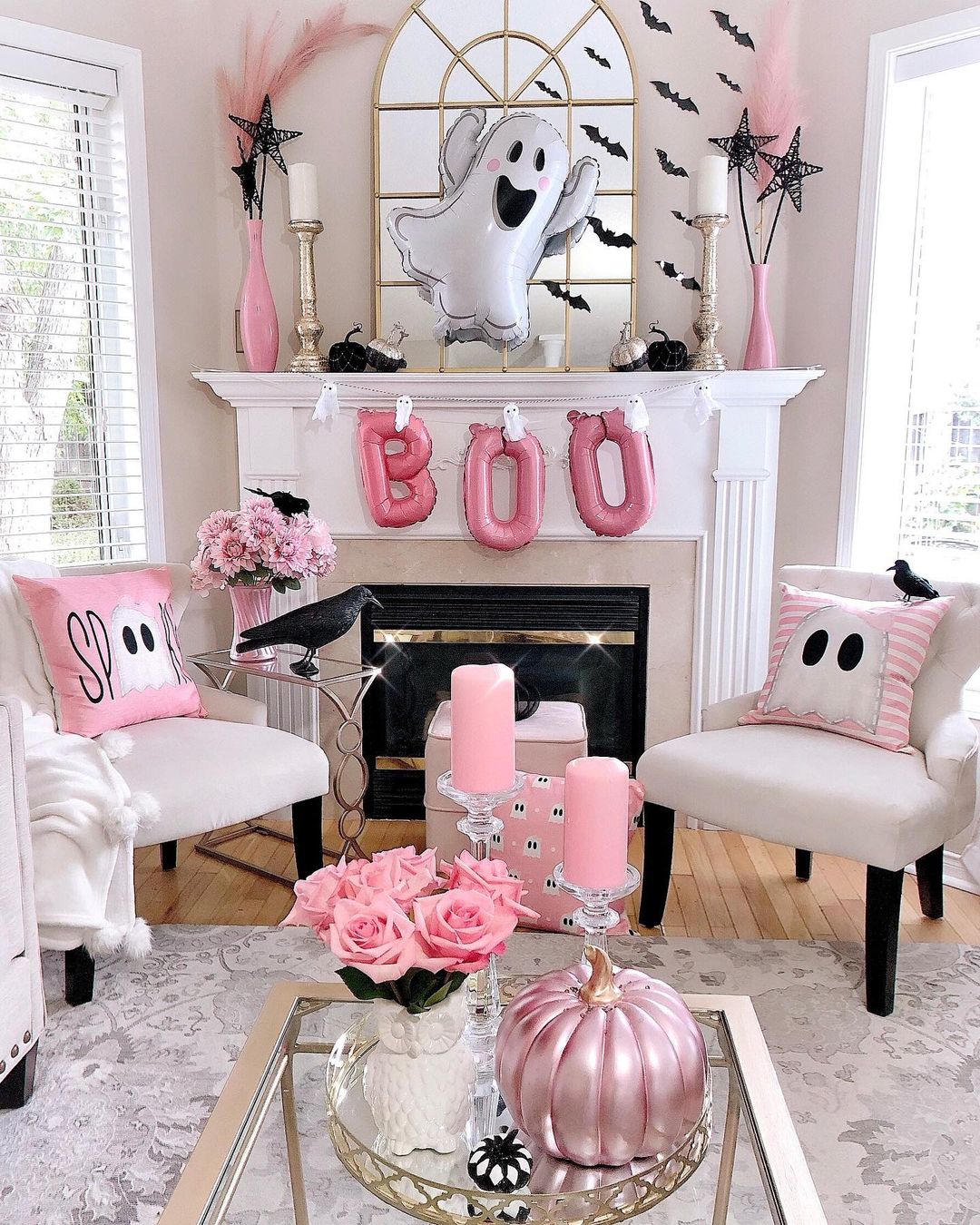 21+ Halloween Living Room Decor Ideas You'll Want to Copy 1