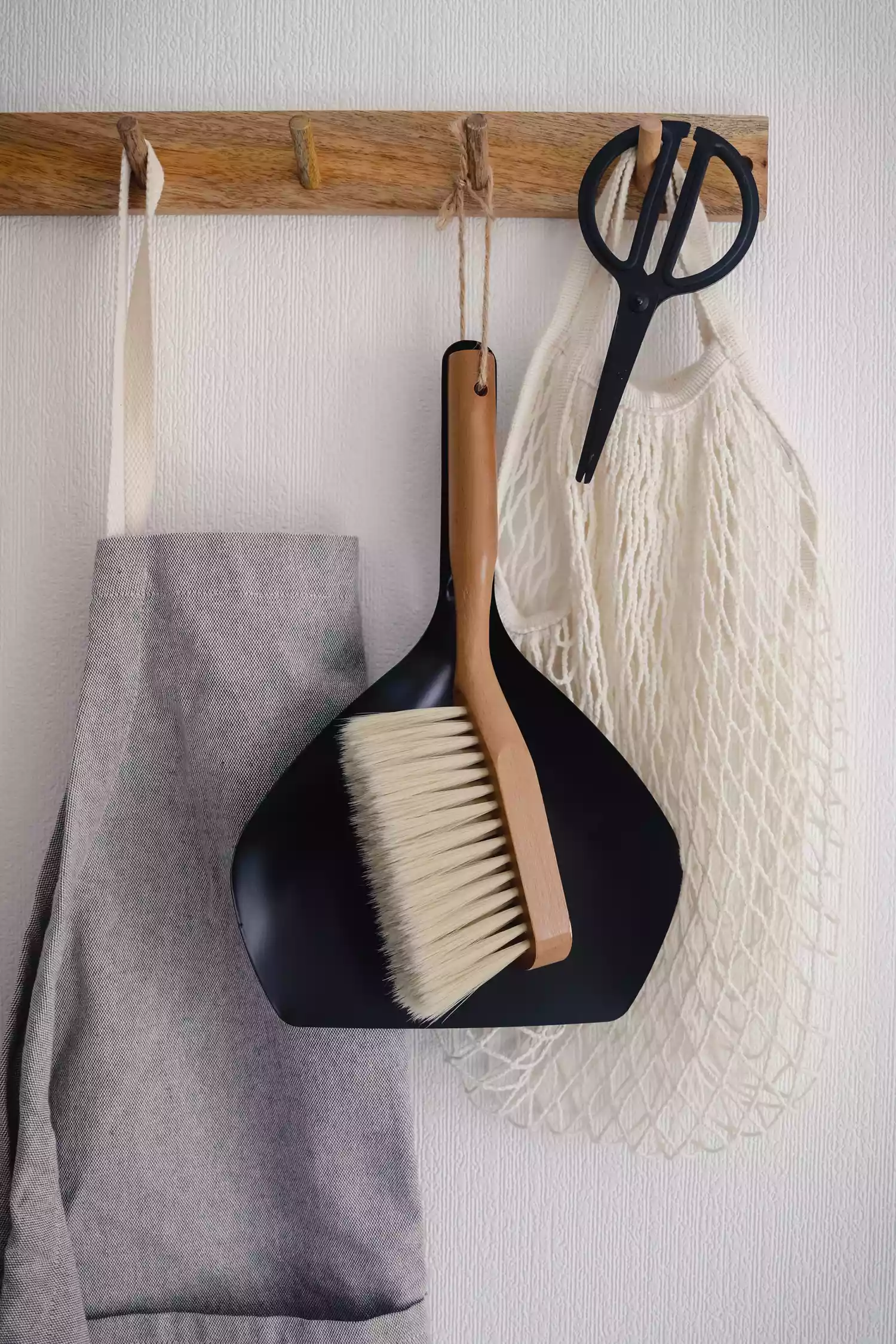 Wooden Peg Pegboard Rail