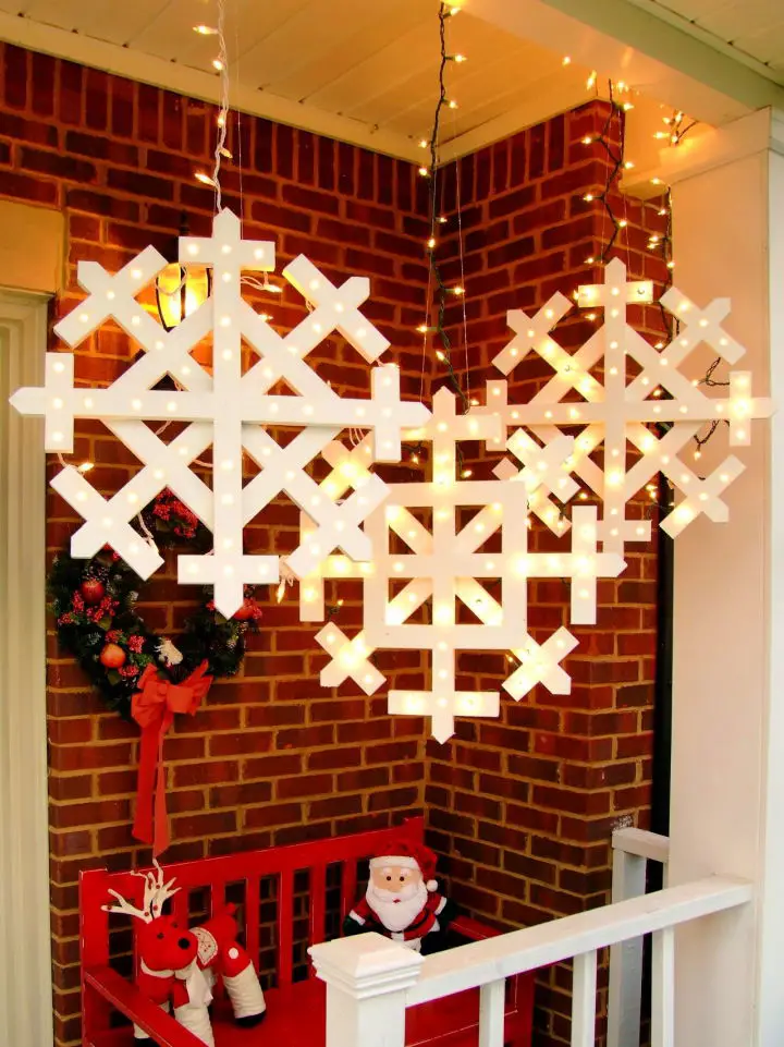 Hanging Wooden Snowflake Lights