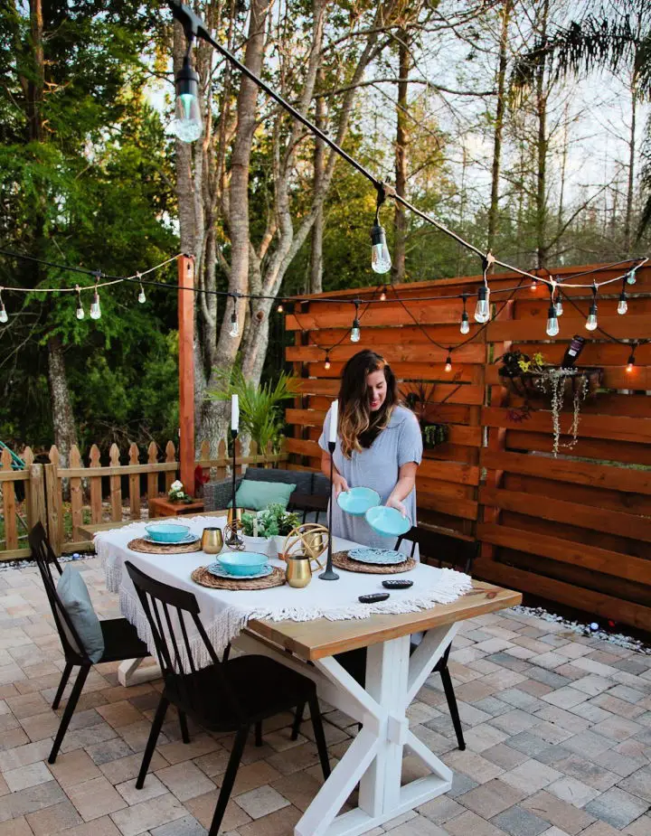 Wooden Privacy Wall String Lighting