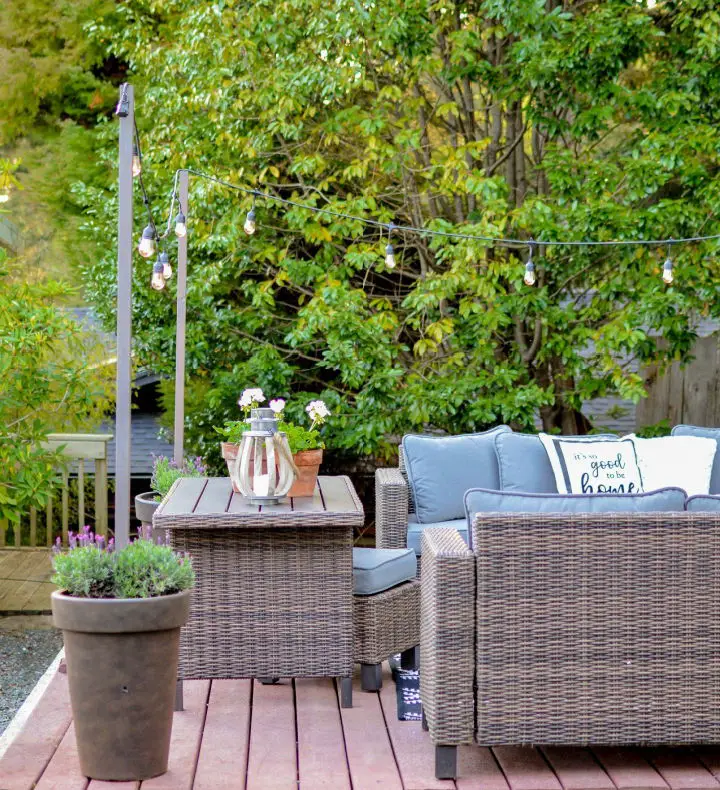 Modern Patio Lounge Post Lighting